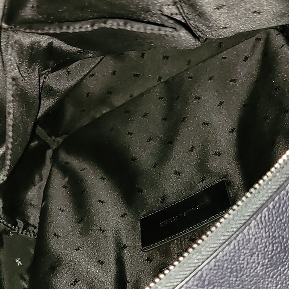 Backpack - Picture 3 of 4